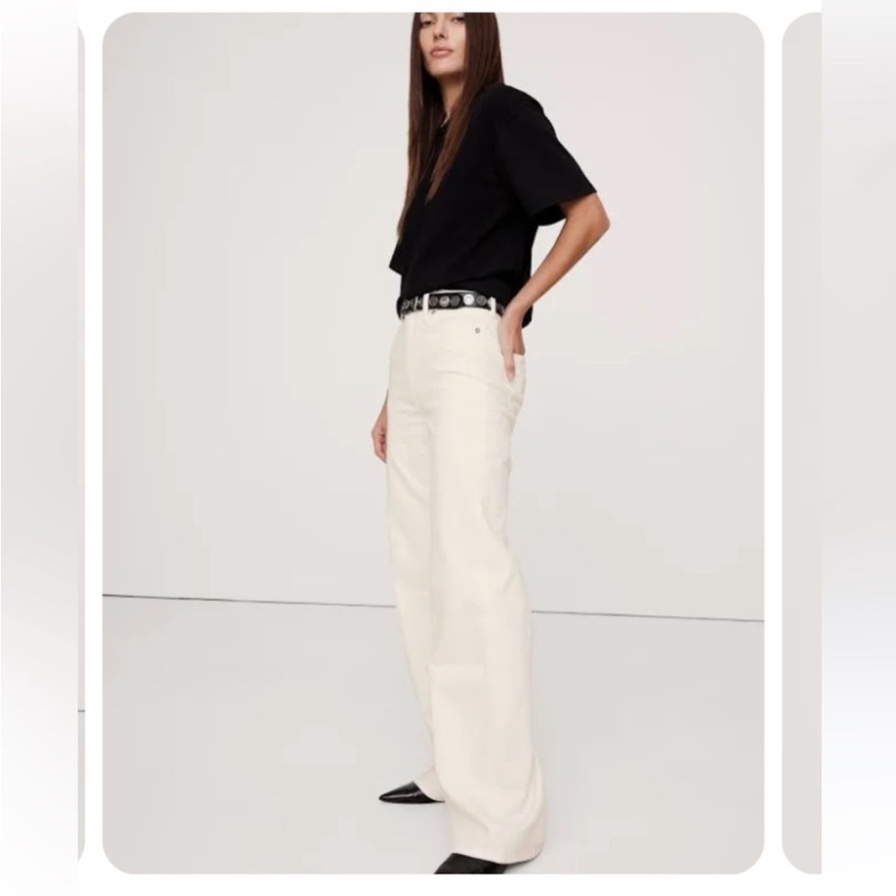 Banana Republic Women’s White Flared Leg Jeans NEW